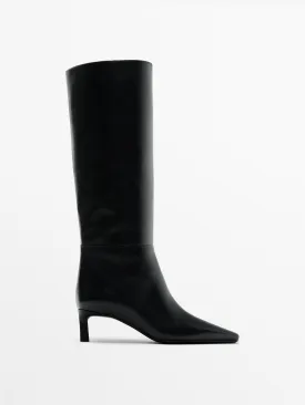 Low heel boots