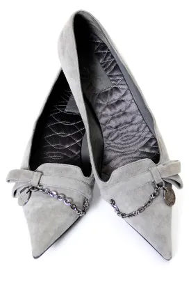 Never Worn Gucci Gray Suede Kitten Heel Shoes w/ Chain Medallion 7.5 B