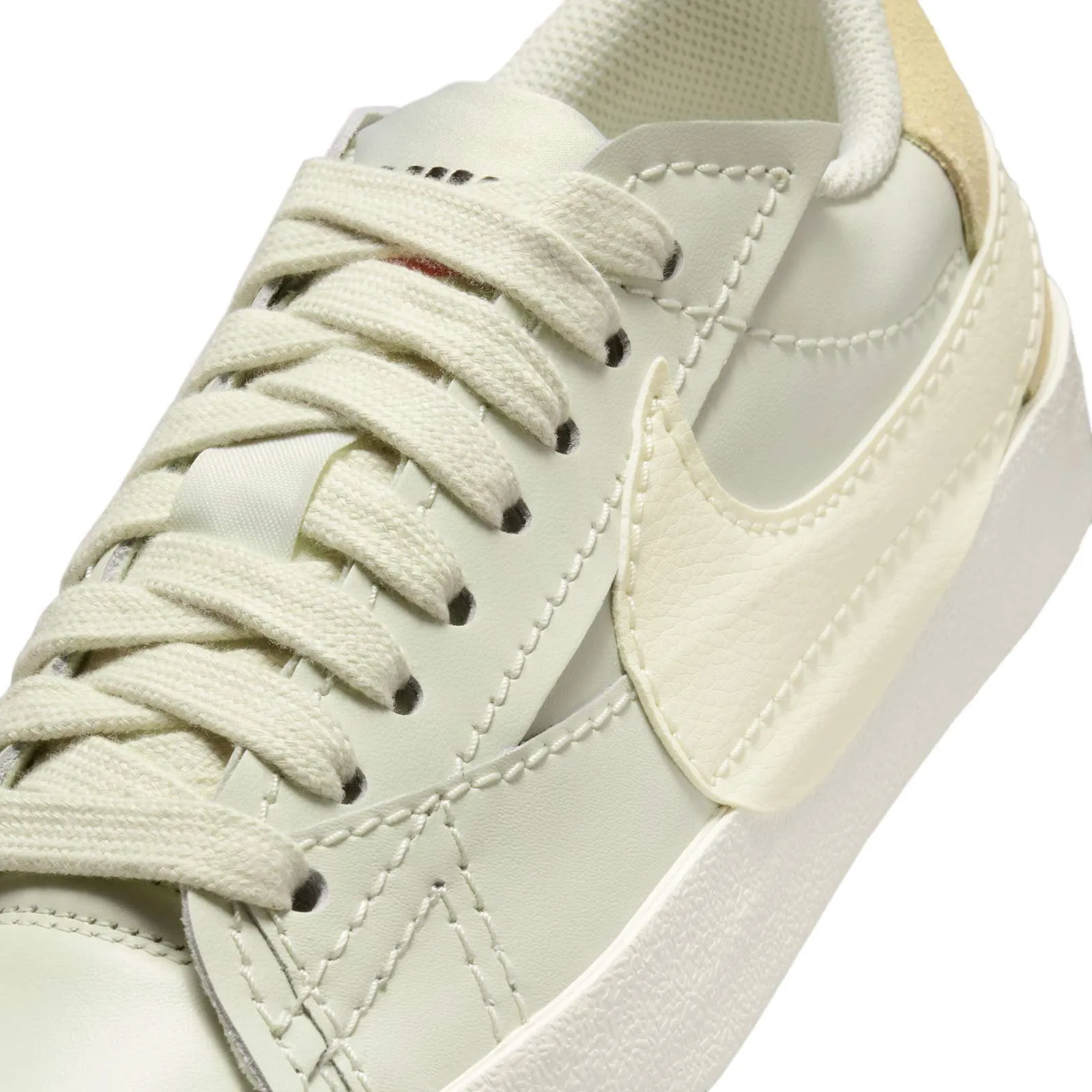 Nike Blazer Low '77 Jumbo Womens Shoes